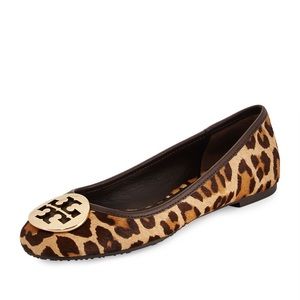 Tory Burch women’s faux leopard hair ballet flats